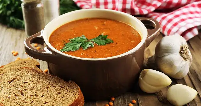 Recettes savoureuses de soupe aux lentilles corail pour régaler vos papilles