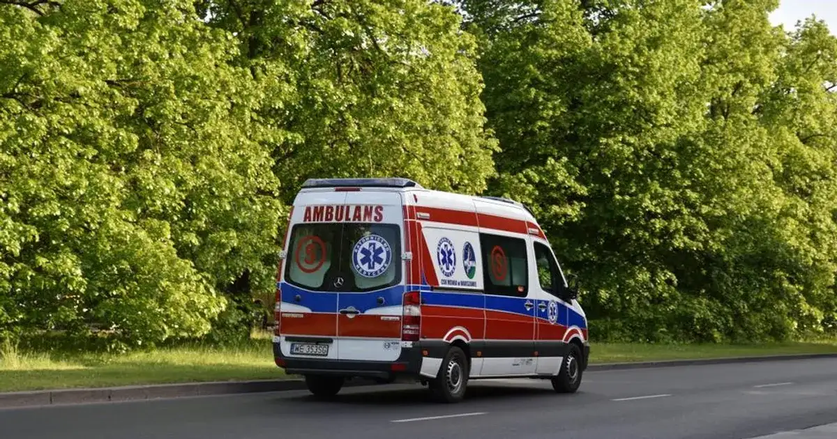 Czy można wezwać pogotowie do pijanego? Ważne informacje o pomocy