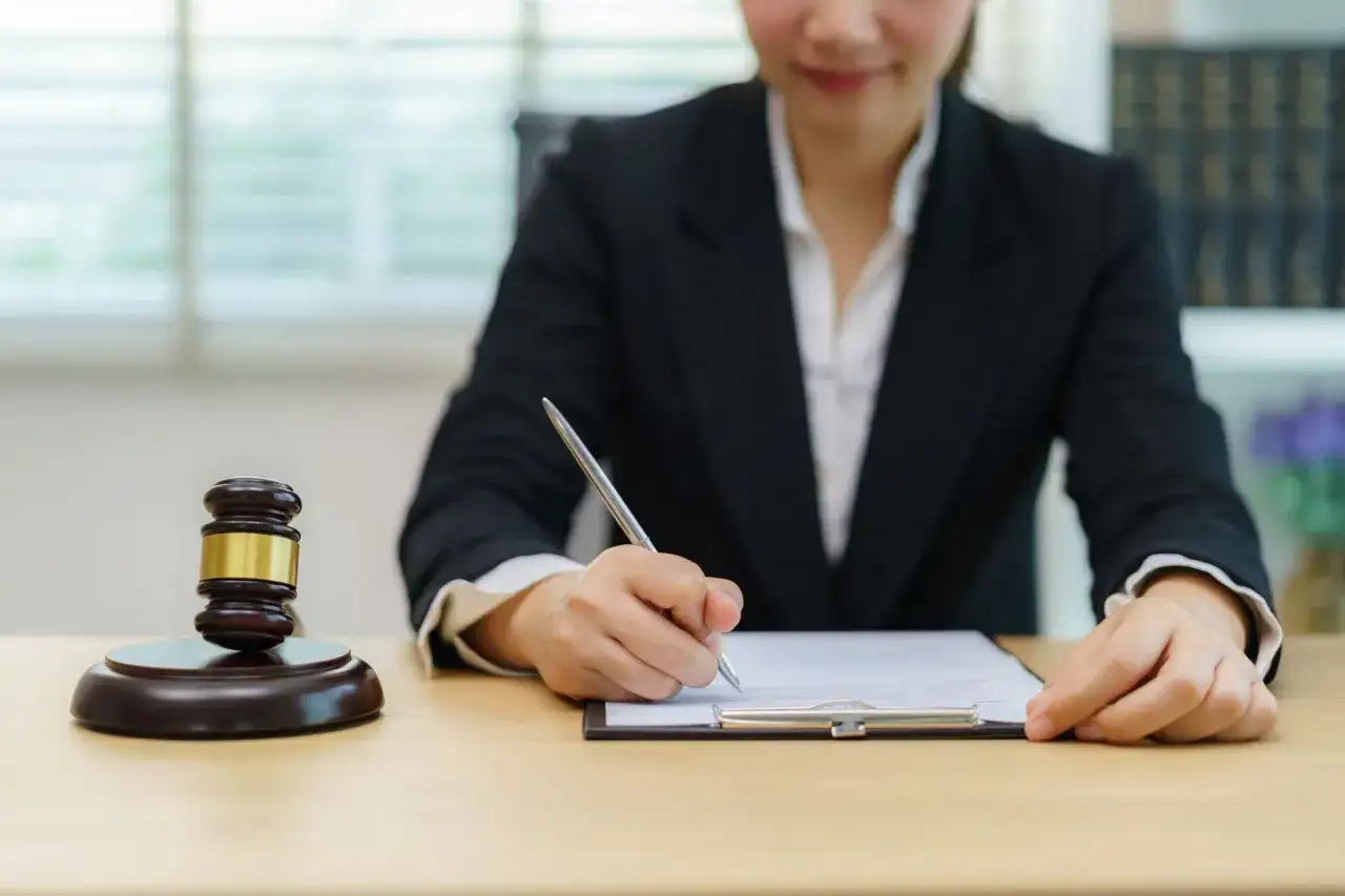 Co to jest notariusz i jakie ma znaczenie w prawie?