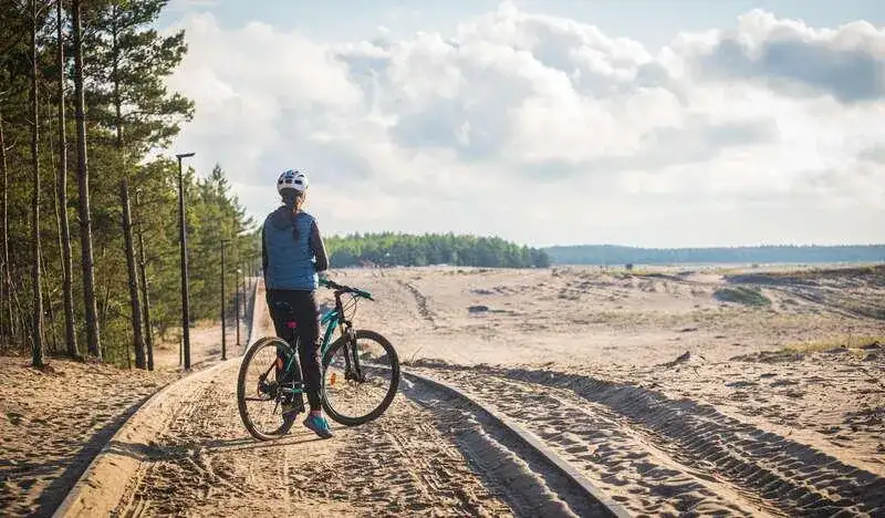Pustynia Błędowska trasy rowerowe: najlepsze szlaki i atrakcje