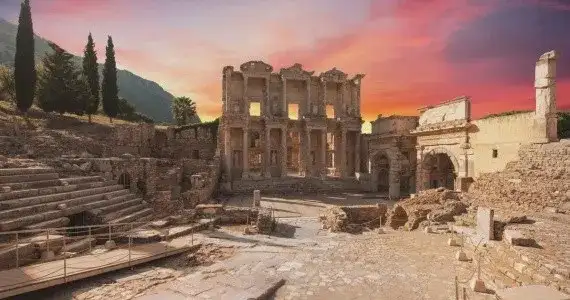 Efez gdzie leży? Odkryj jego fascynującą lokalizację i historię