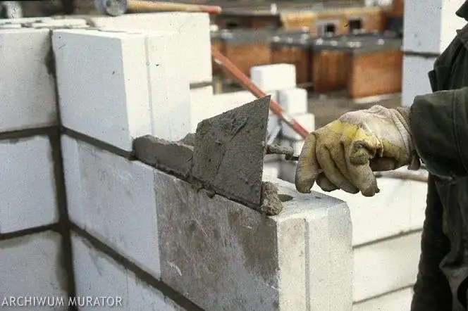 Jak zrobić gotową zaprawę betonową – uniknij najczęstszych błędów