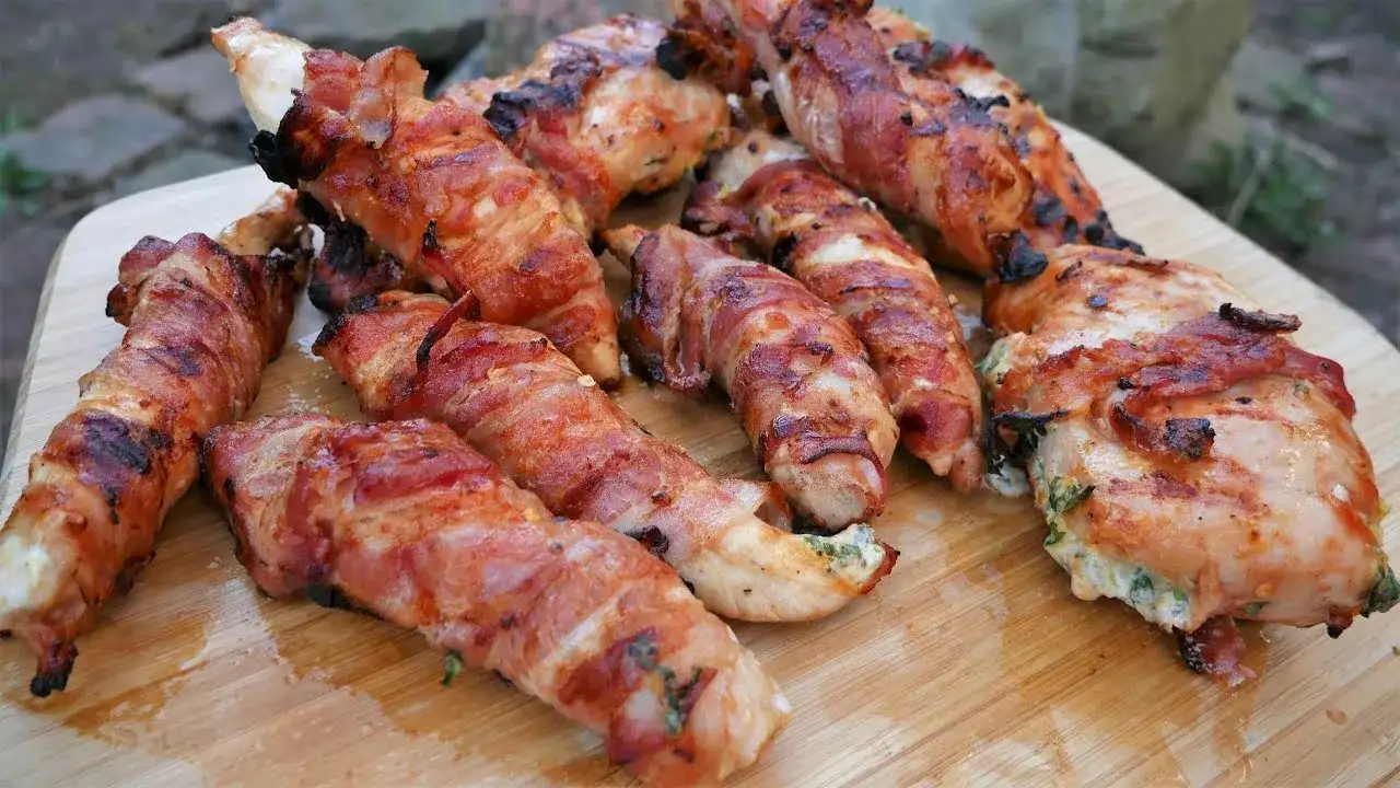 Jak przygotować kurczaka na grilla, aby był soczysty i aromatyczny