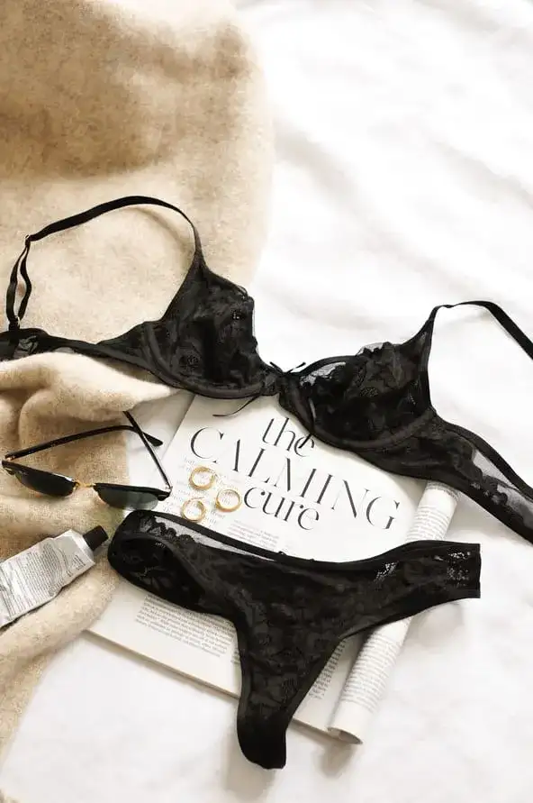 Jaki typ biustonosza do małego biustu? 5 najlepszych wyborów