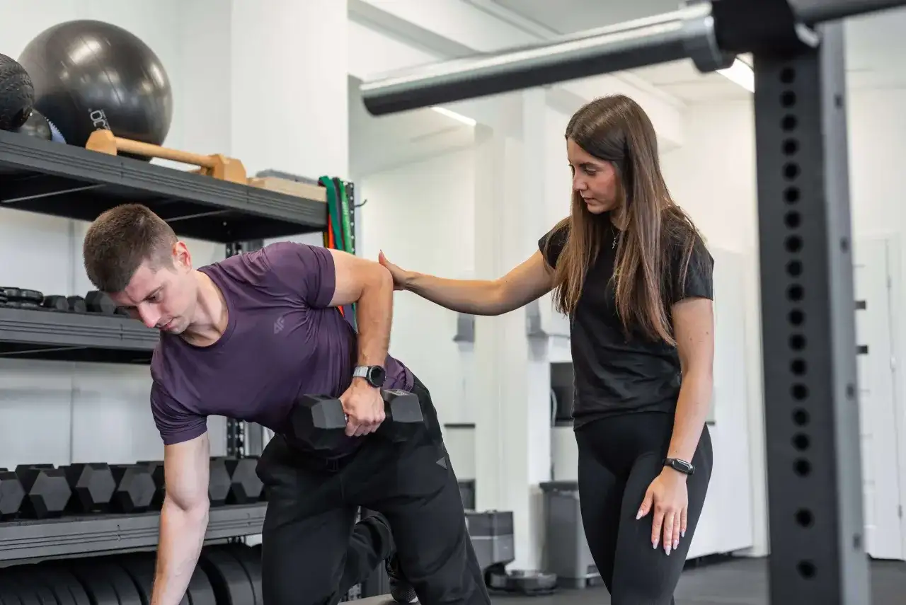 Czy trening siłowy jest lepszy niż cardio?