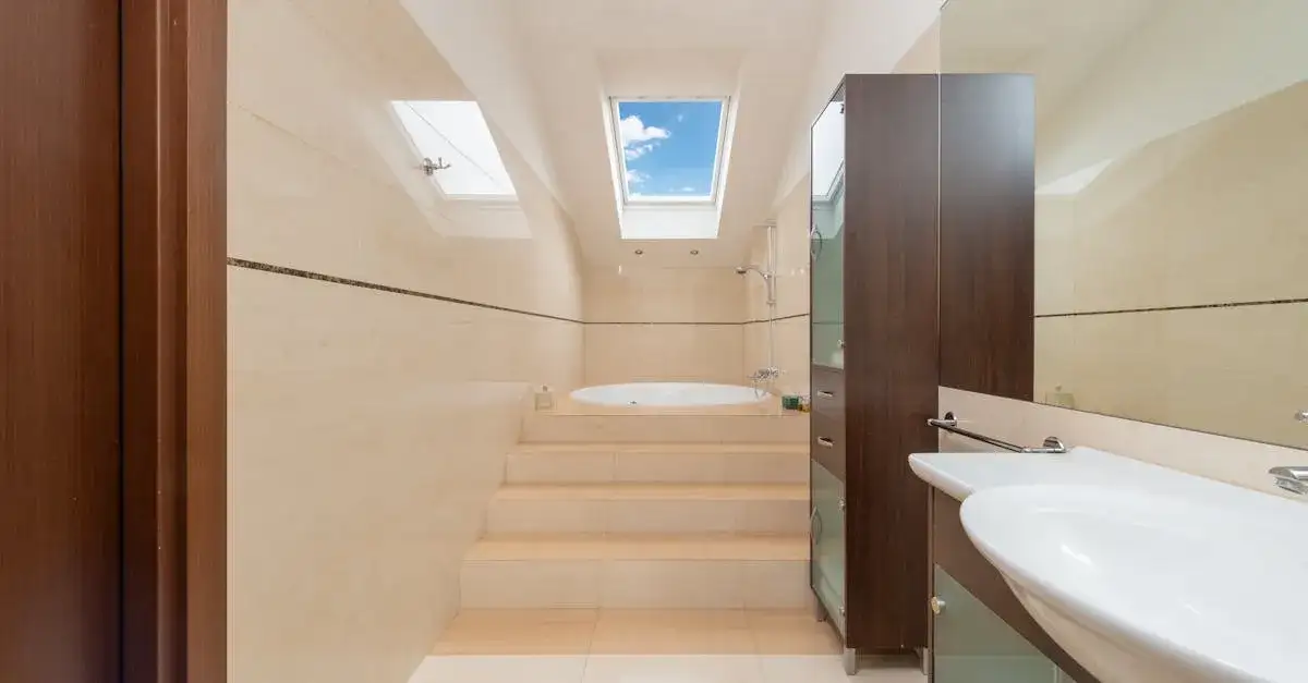 Rzut łazienki z prysznicem: Jak zaplanować idealną łazienkę?