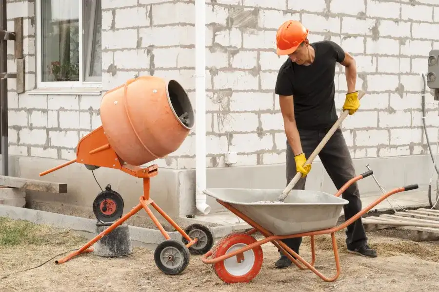 Beton do wody: Kluczowe właściwości i zastosowania w budownictwie