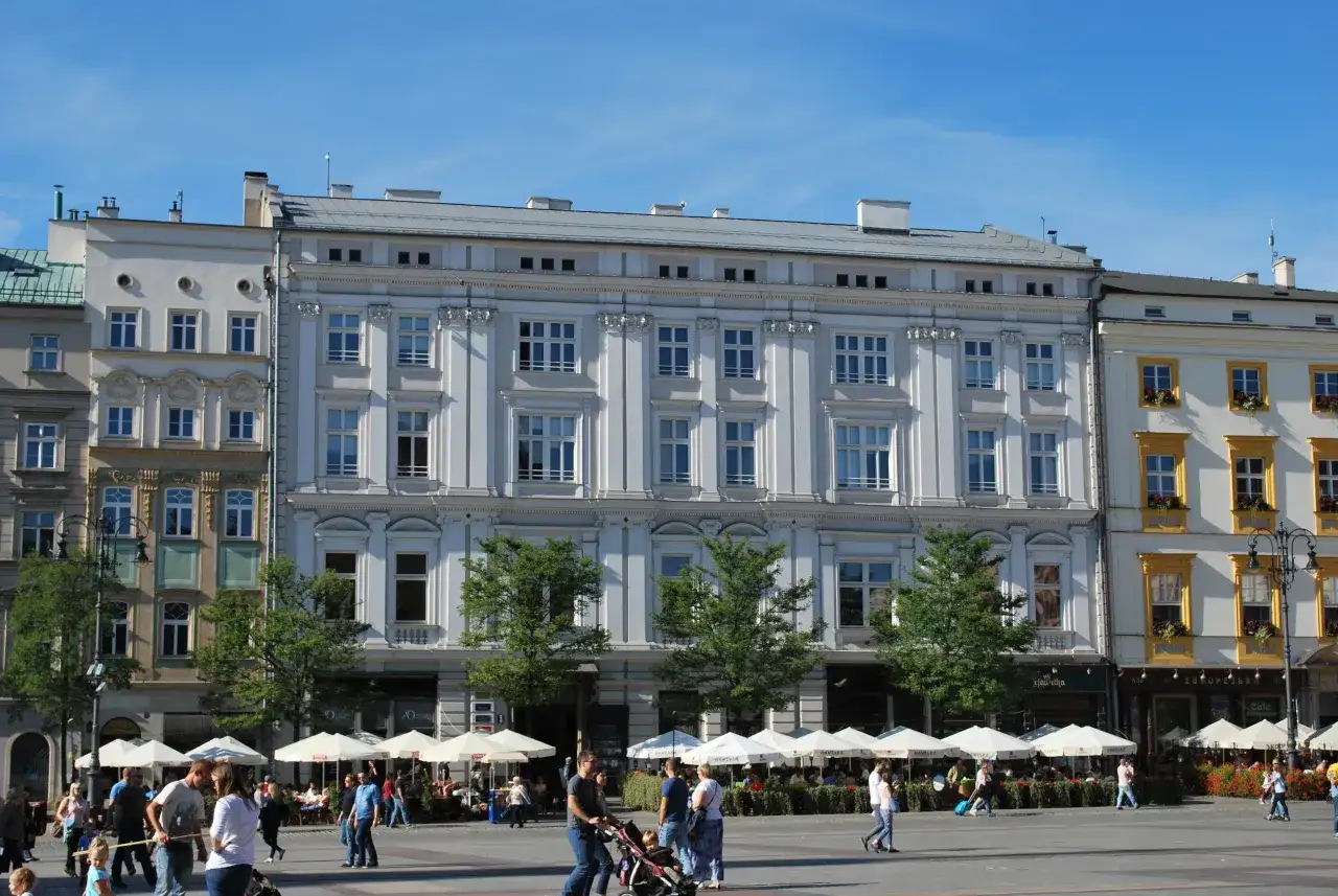 Rynek 34 w Krakowie: fascynująca historia Pałacu Spiskiego i Hawełki