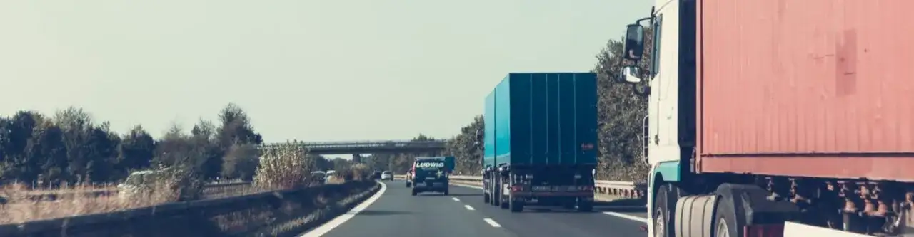 Na czym polega praca spedytora? Kluczowe zadania i wyzwania w logistyce