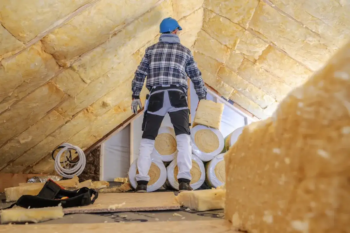 Jak ocieplić poddasze? Ocieplenie dachu krok po kroku