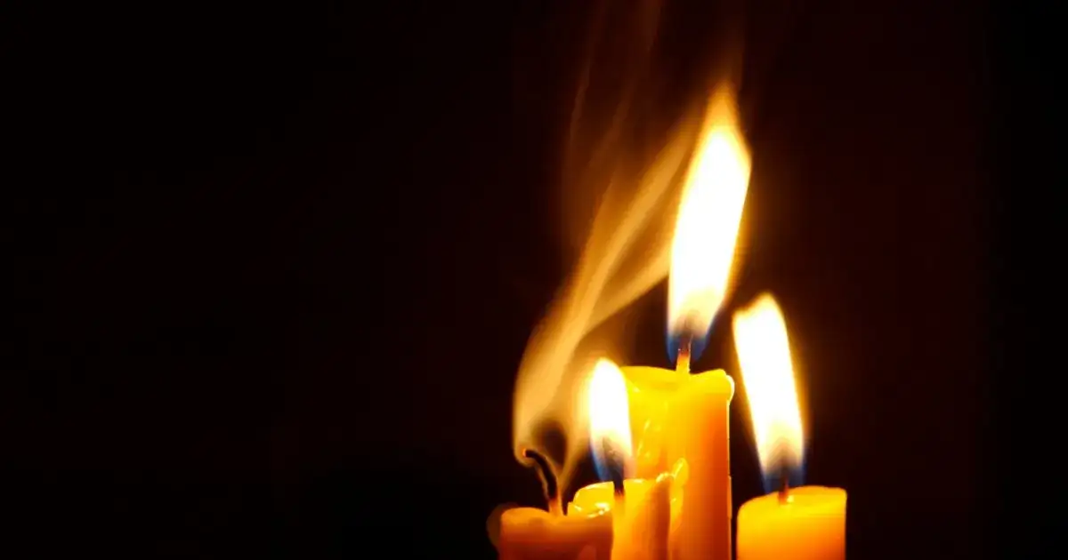 Syndrom gasnącej świecy – co to znaczy i jak wpływa na umierających