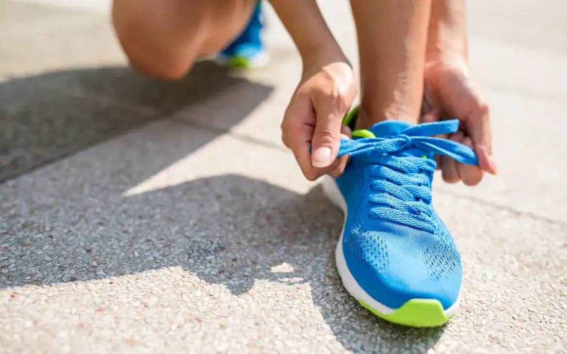 Jak uniknąć błędów w doborze rozmiaru butów do biegania i biegać bez kontuzji