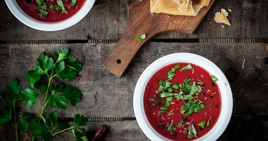 Jak zupa na przeziębienie pomoże złagodzić objawy i wzmocnić zdrowie