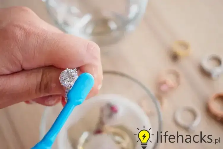 Domowe sposoby czyszczenia srebra - 5 skutecznych metod