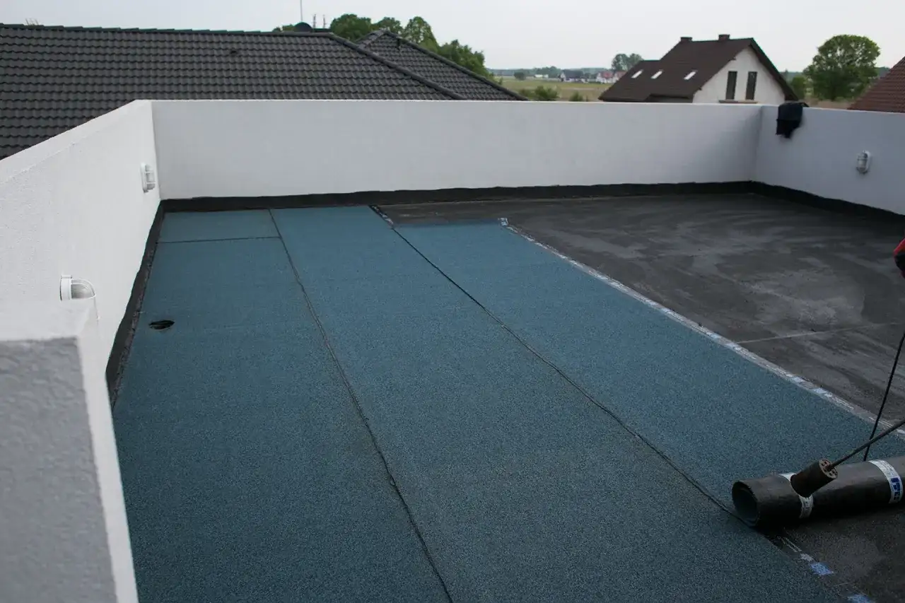 Najlepsze materiały na papę na tarasie: 5 sprawdzonych rozwiązań