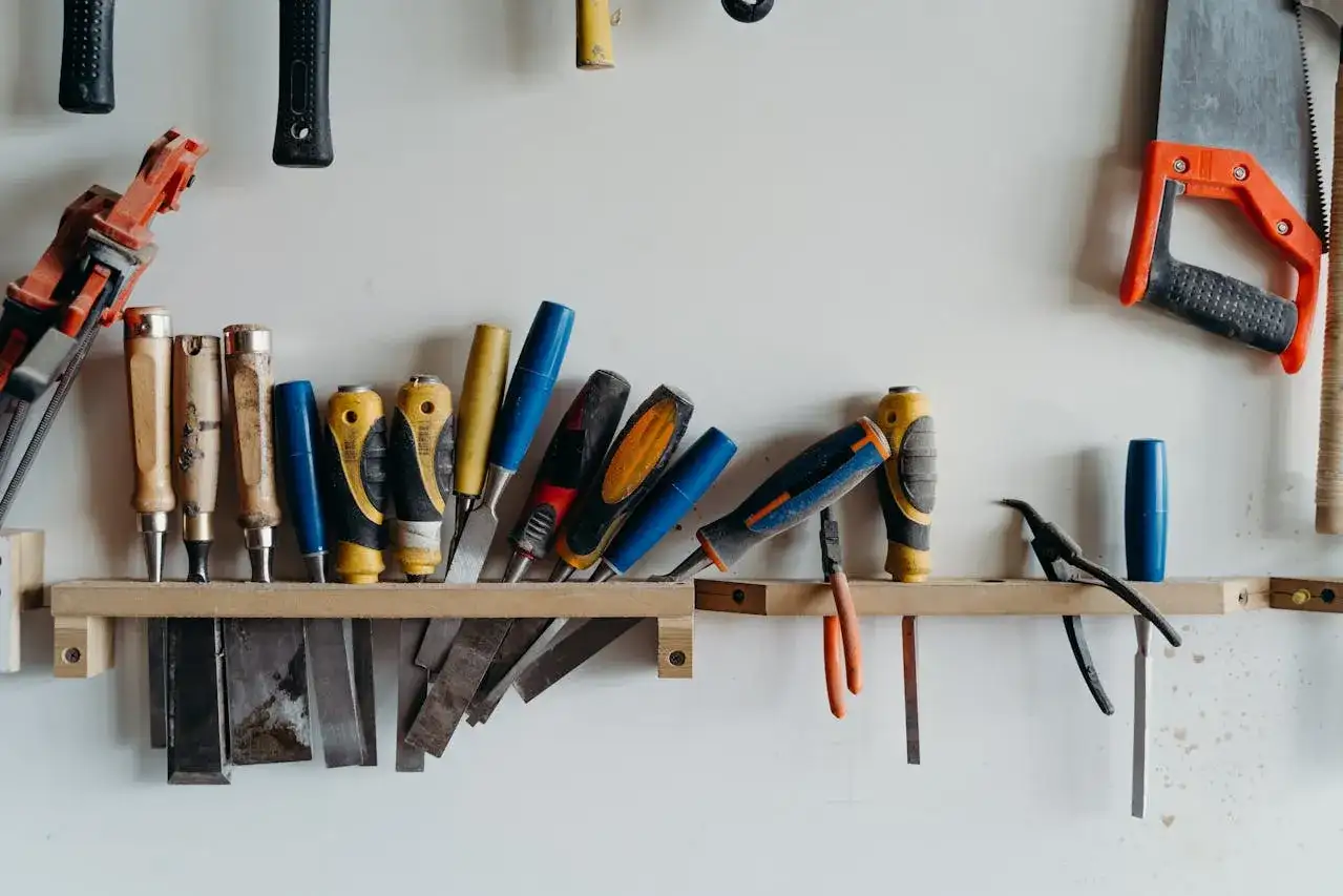 Gadżet dla majsterkowicza – co warto mieć w swoim warsztacie, by ułatwić sobie pracę?