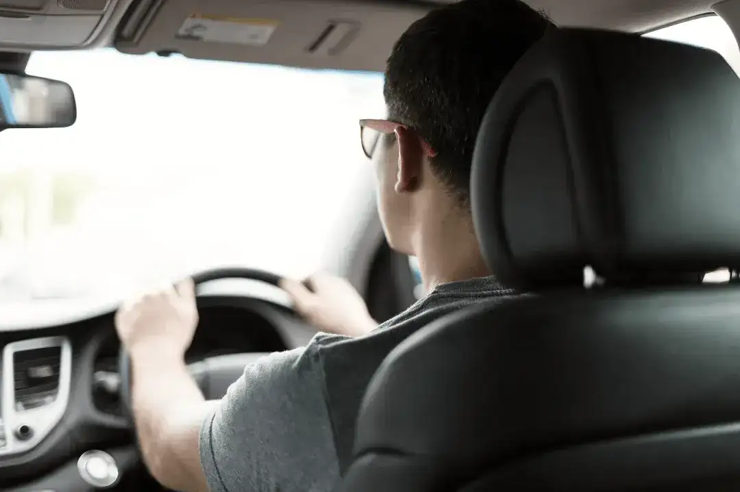 Ile zarabia kierowca Uber w Warszawie? Poznaj prawdziwe zarobki