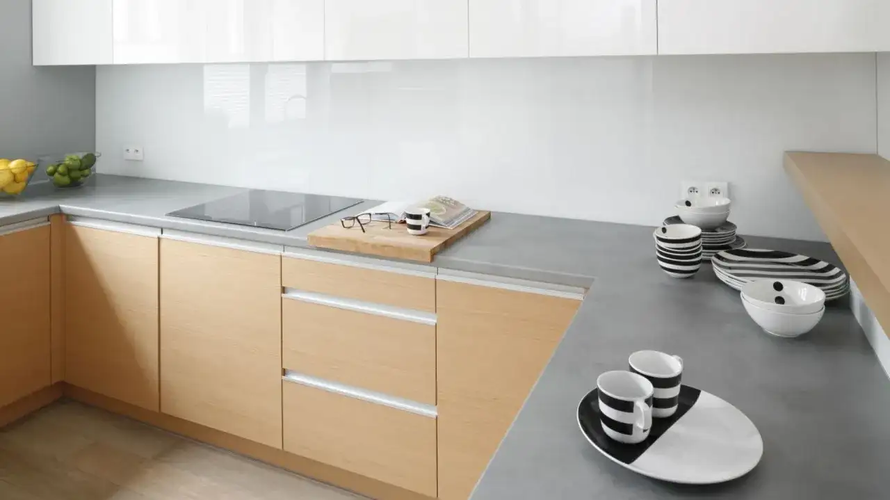 MDF czy laminat: Który materiał lepszy do kuchni? Porównanie