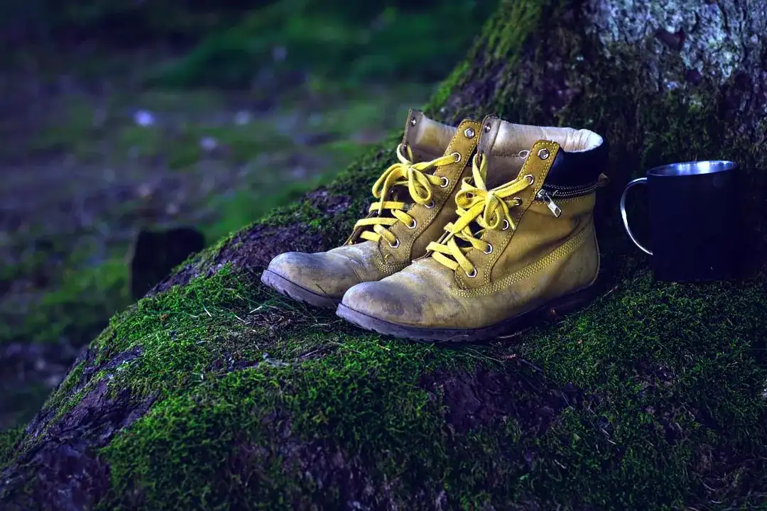 Karkonosze jakie buty - wybierz idealne obuwie na górskie wędrówki