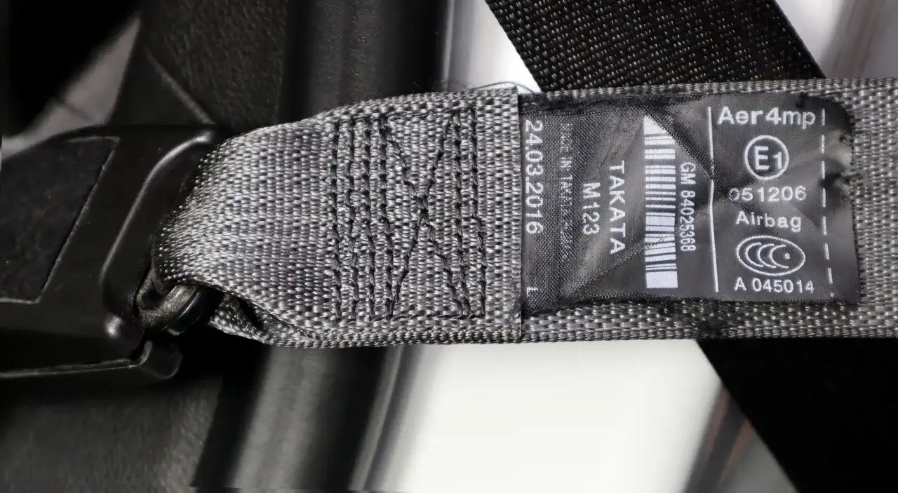 Sicherheitsgurt auto wechseln: So vermeiden Sie gefährliche Mängel