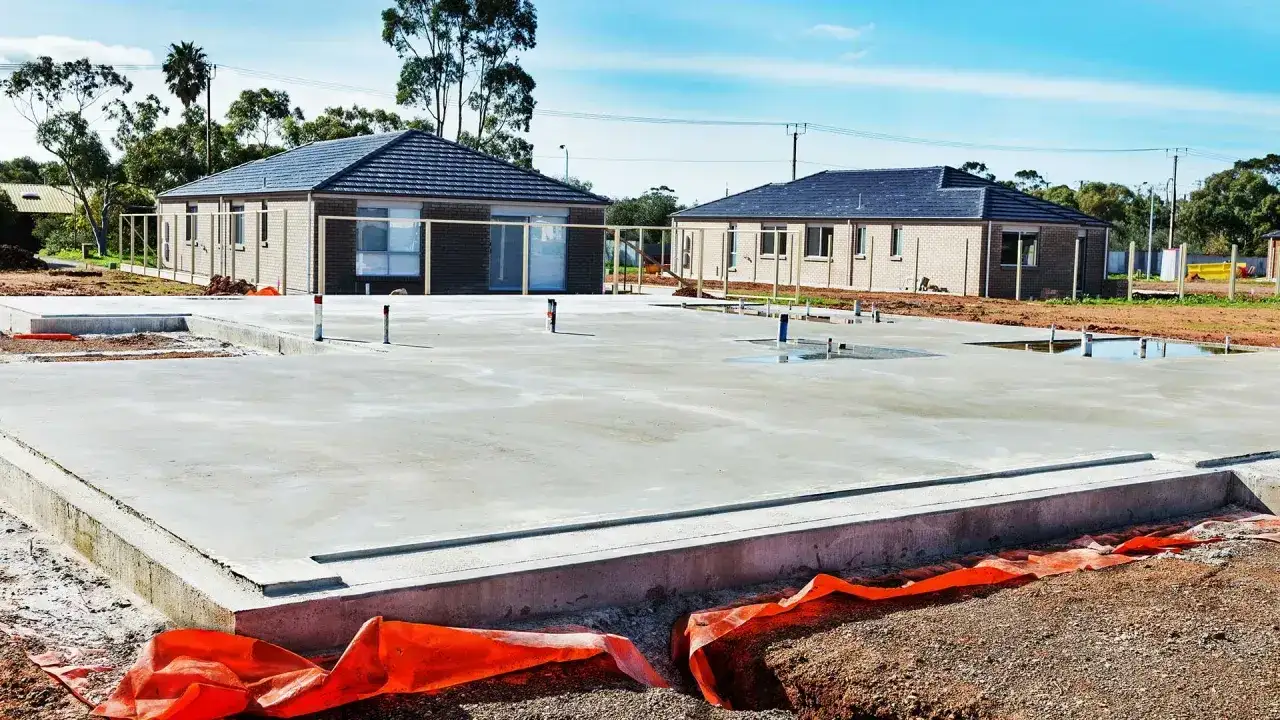 Ile kosztują fundamenty pod dom 140m2? Zobacz, co wpływa na ceny