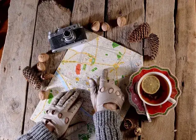 Gdzie polecieć w grudniu? Najlepsze kierunki na niezapomniane wakacje