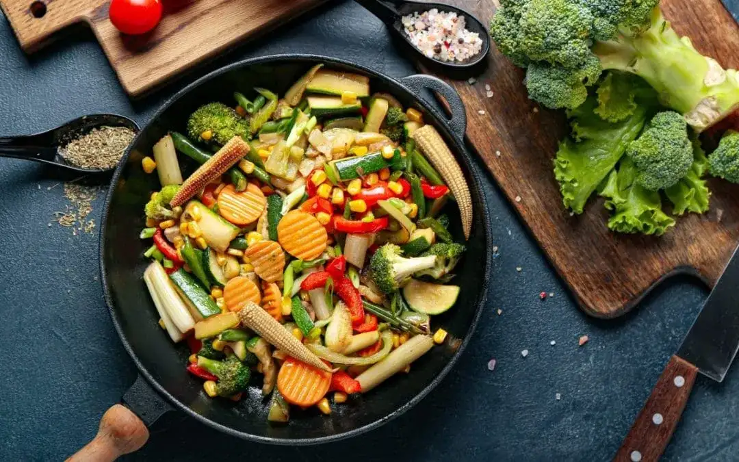 Poznaj najlepsze przyprawy do warzyw na patelnię i stwórz smaczne danie