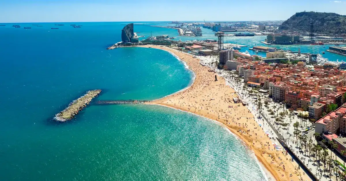 Barcelona nad jakim morzem leży? Poznaj tajemnice Morza Śródziemnego