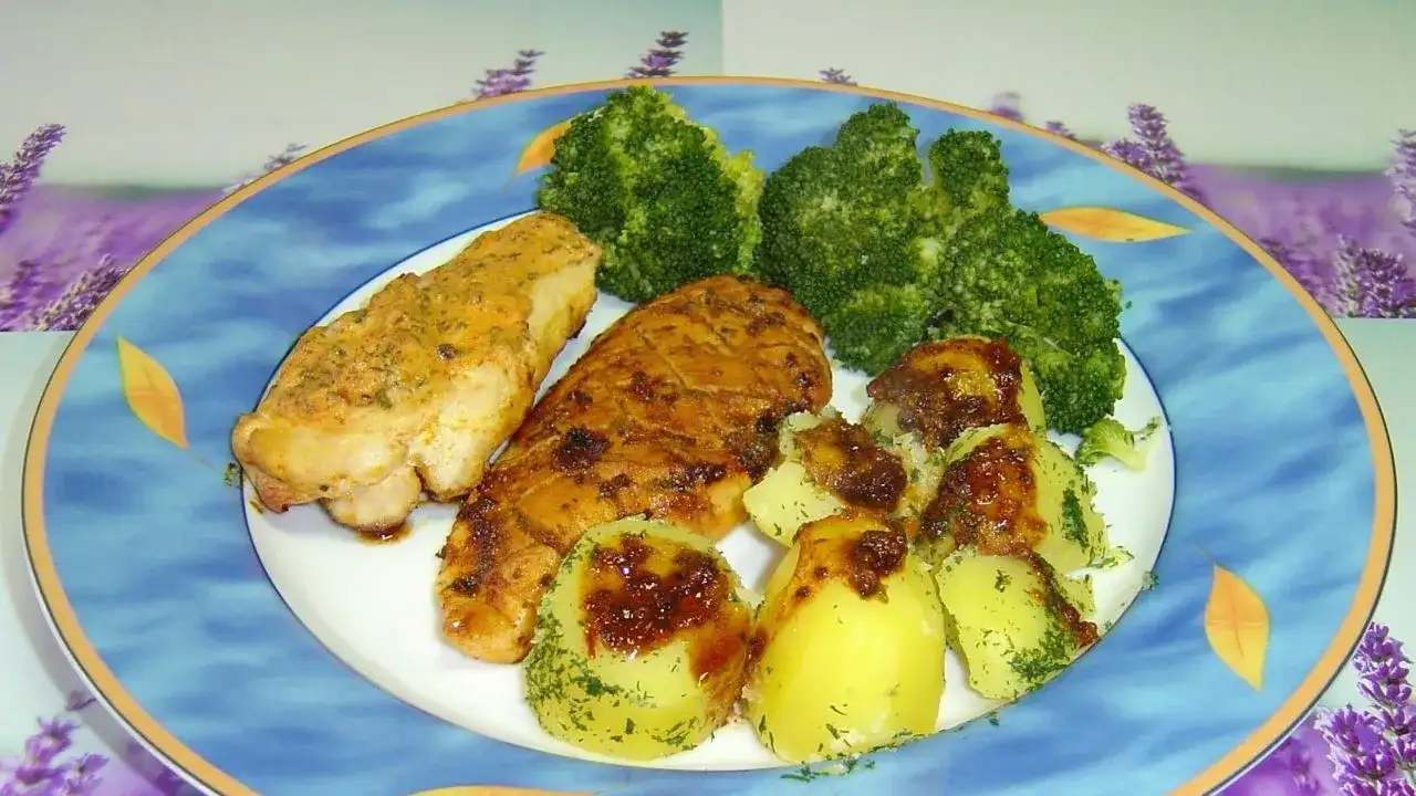 Kurczak z frytkownicy: ile czasu na idealne mięso i jak sprawdzić?