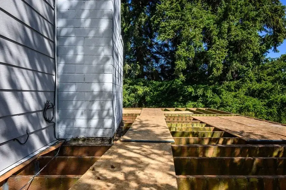 Jakie kantówki na taras wybrać, aby uniknąć kosztownych błędów?