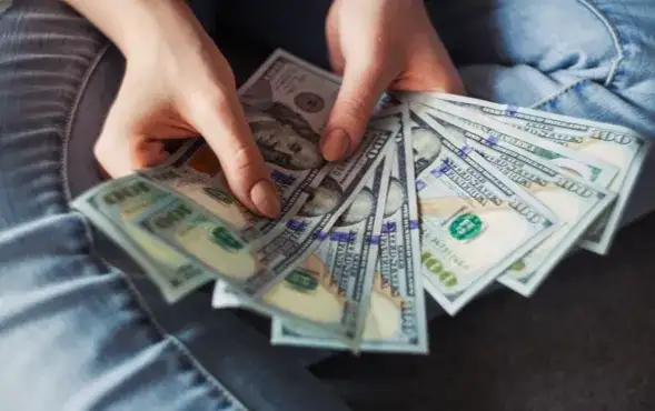 Co to jest poduszka finansowa i jakie daje korzyści?