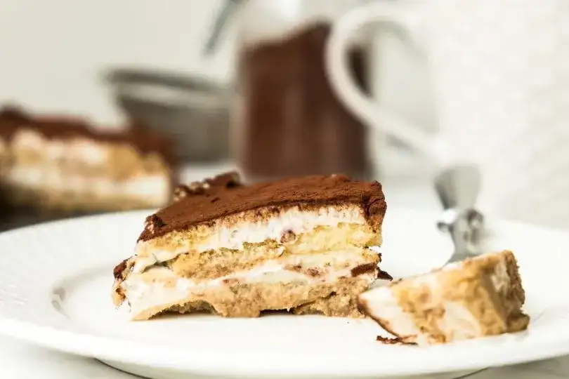 Przepis na białkowe tiramisu - zdrowy deser fit z wysoką zawartością białka