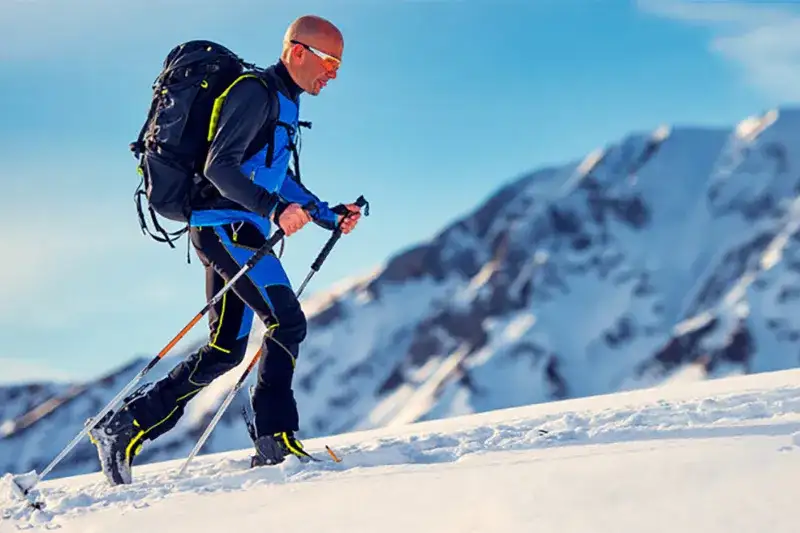 Jakie narty skiturowe wybrać? Porównanie, zalety i wady dla każdego poziomu