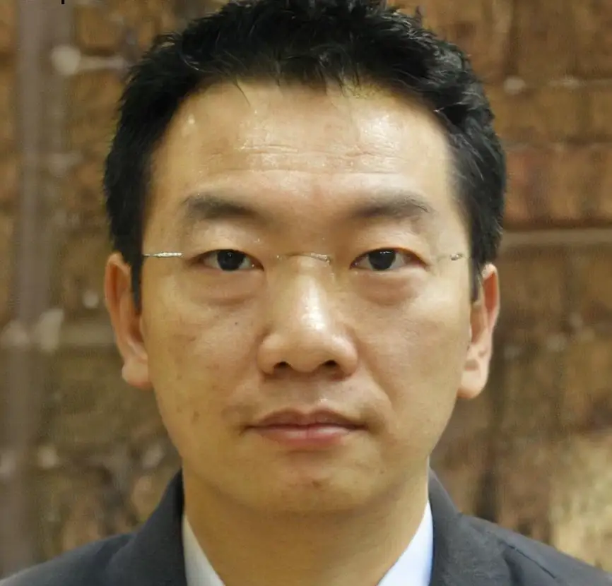 Autor Wojciech Bąk