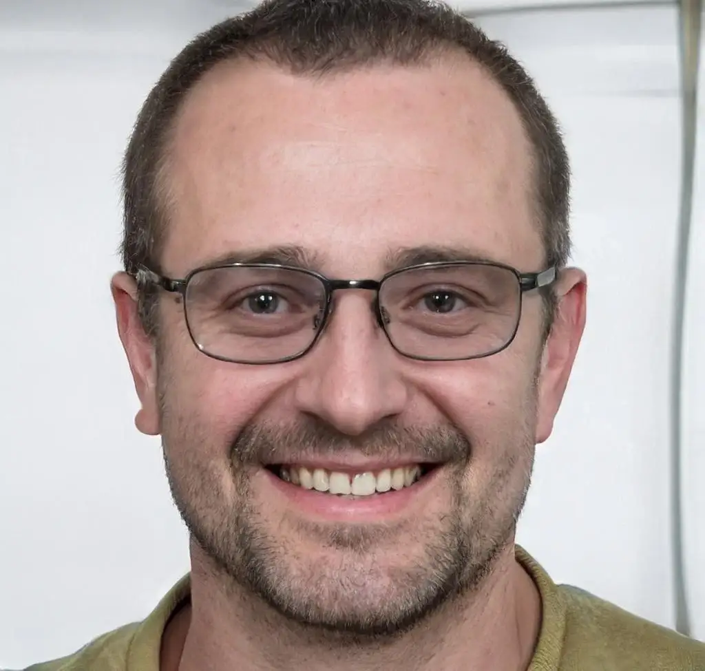 Autor Piotr Bąk