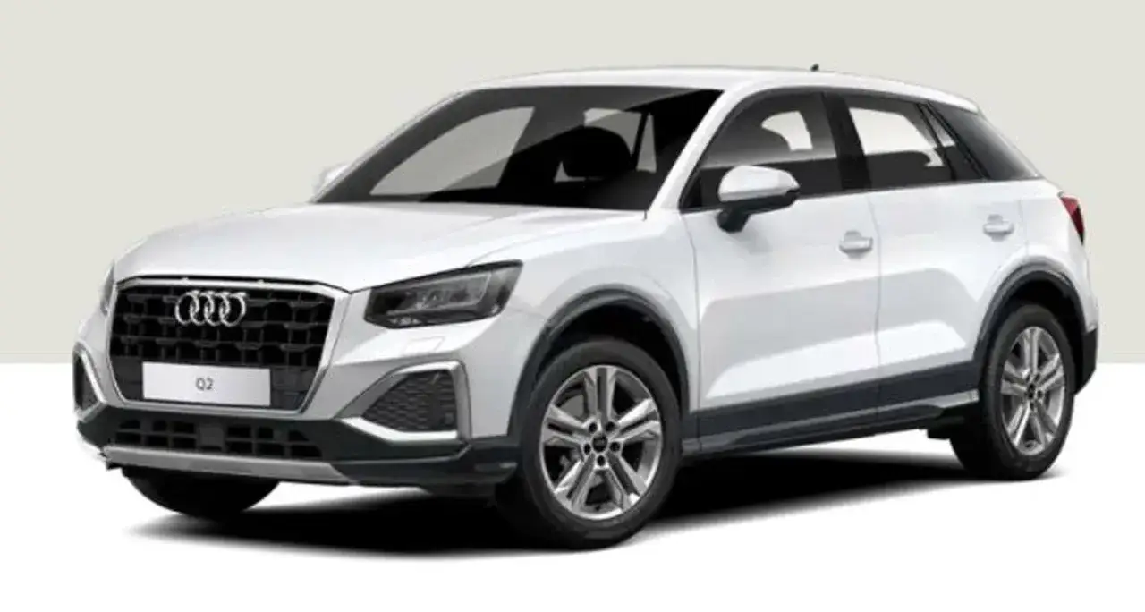 Weißer Audi Q2, bereit für die Straße, trotz möglicher audi q2 probleme.