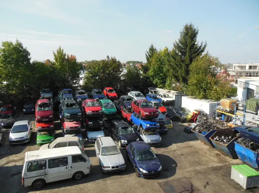Zdjęcie Autoteile Ludwigsburg: Die besten Adressen für neue und gebrauchte Teile