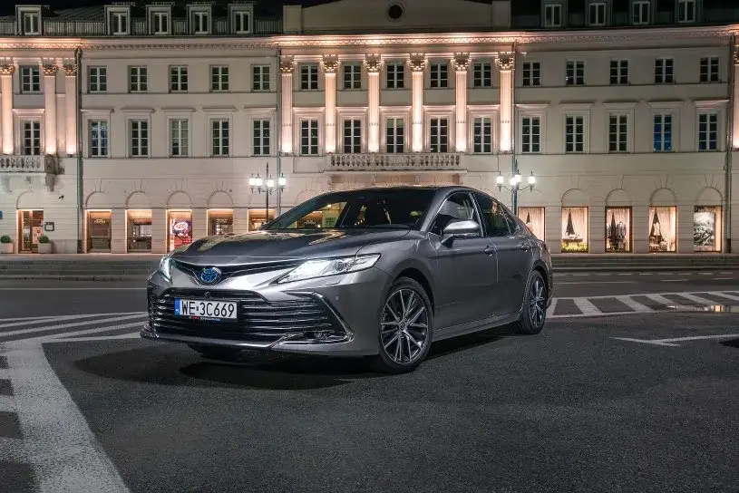Toyota Camry Hybrid VIII generacji spalanie miasto autostrada