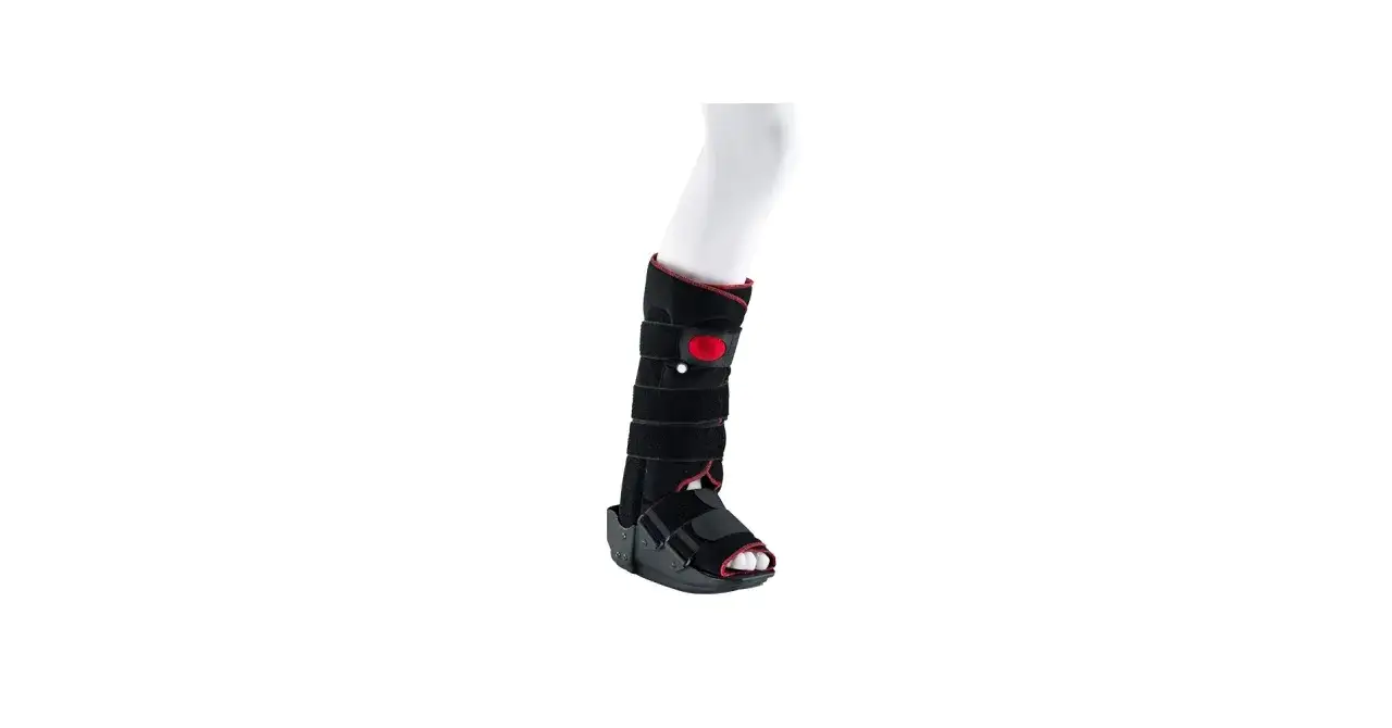 Schienbein-Splint mit Klettverschlüssen und rotem Akzent, der Stabilität nach Verletzungen bietet.