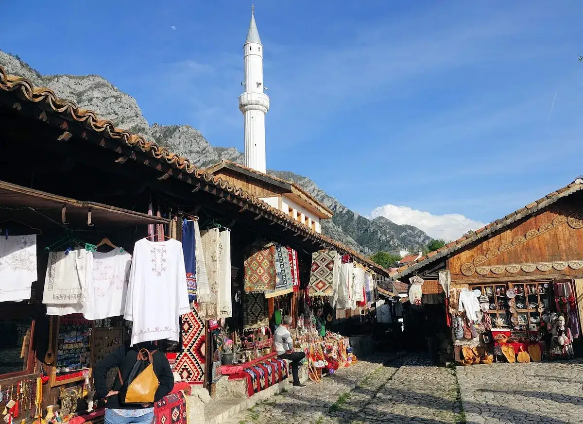 Bazar w Albanii