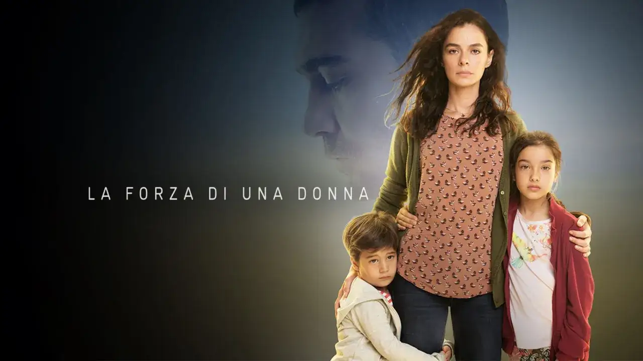 La forza di una donna: madre protegge i suoi figli, un padre in ombra.
