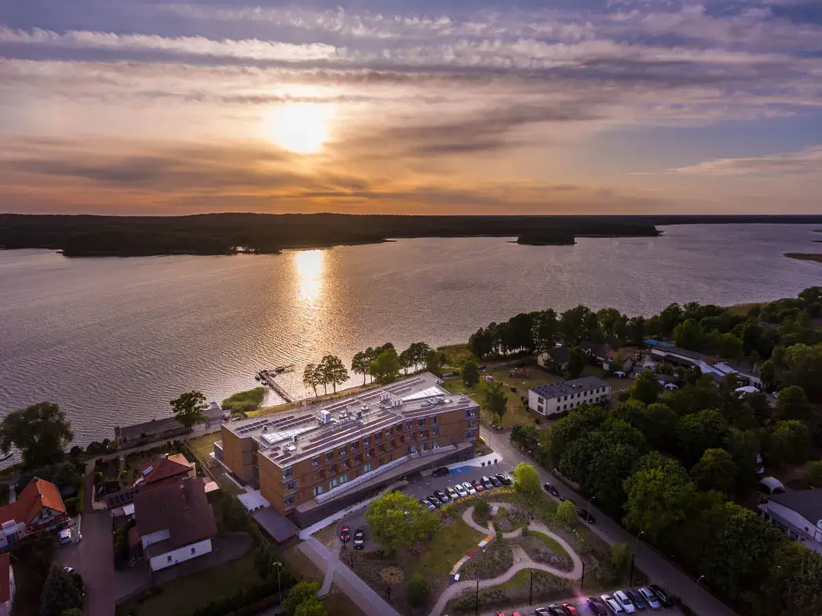 luksusowe spa nad jeziorem