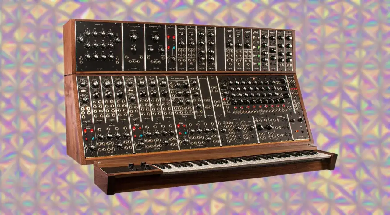 Ein modularer Synthesizer aus den 70ern, bereit f&uuml;r epische synthesizer musik 70er Kl&auml;nge.