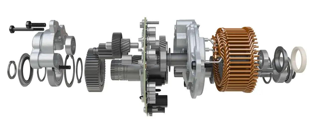 Explodierte Ansicht eines Brose Motors mit Zahnr&auml;dern, Lager und Kupferwicklungen. M&ouml;gliche brose motor probleme hier sichtbar.
