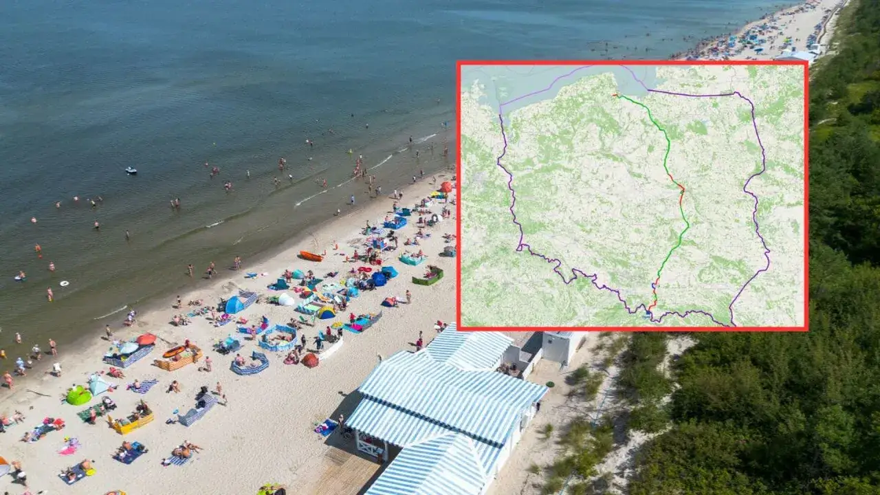 Mapa Polski z zaznaczoną trasą z Warszawy nad morze. Tłum ludzi wypoczywa na piaszczystej plaży.