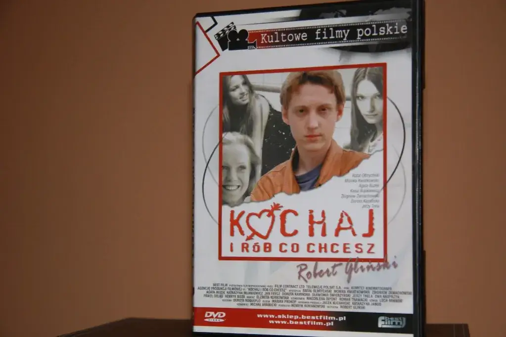 Plakat filmu Kochaj i rób co chcesz