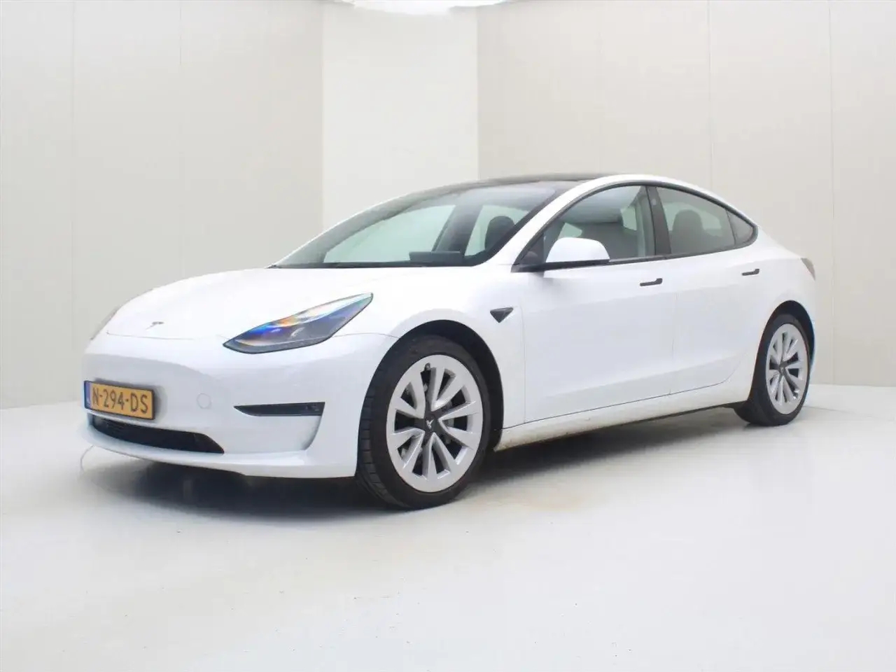 używana Tesla Model 3 ceny