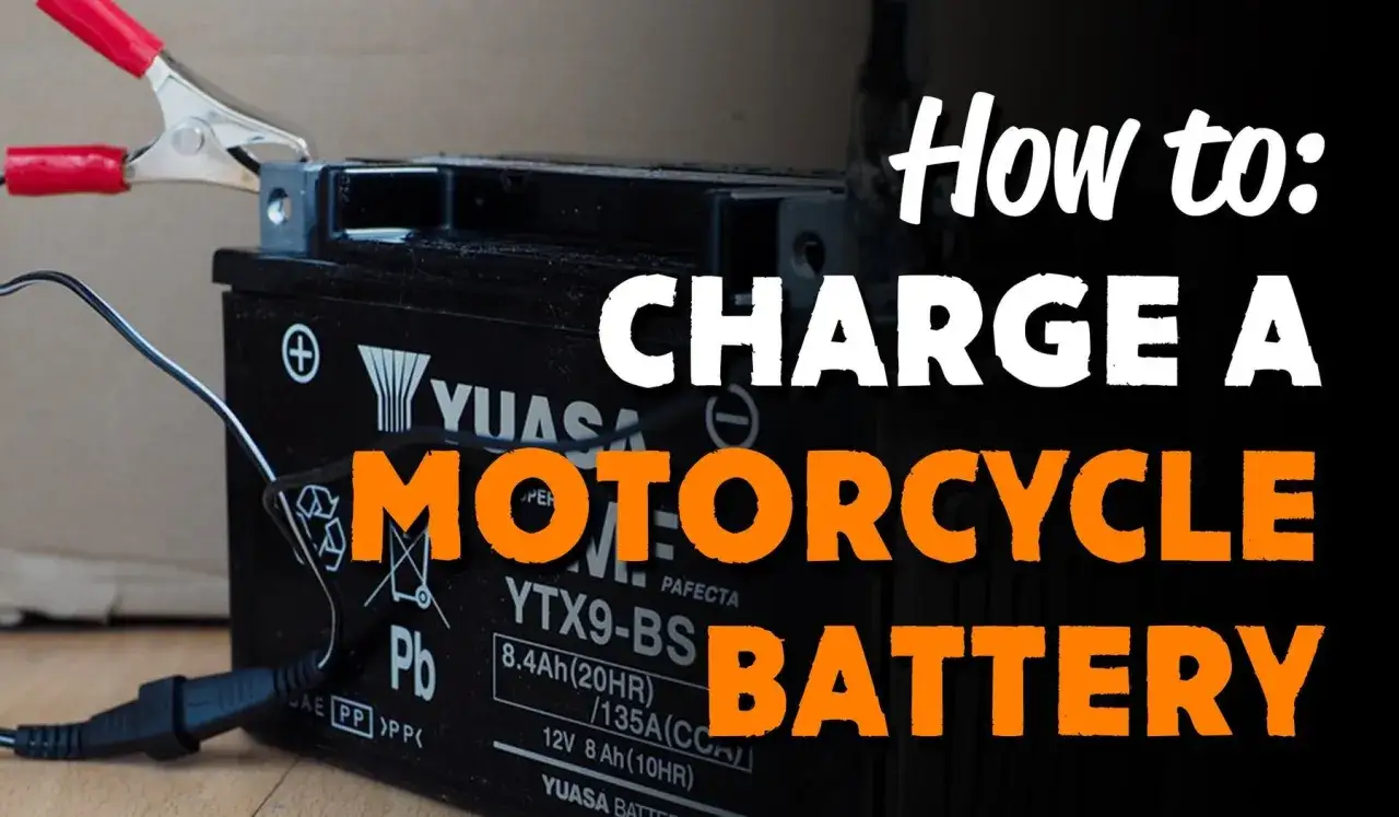 Batteria moto 12V collegata a un caricabatterie. Scopri il tempo di ricarica ottimale per la tua moto.