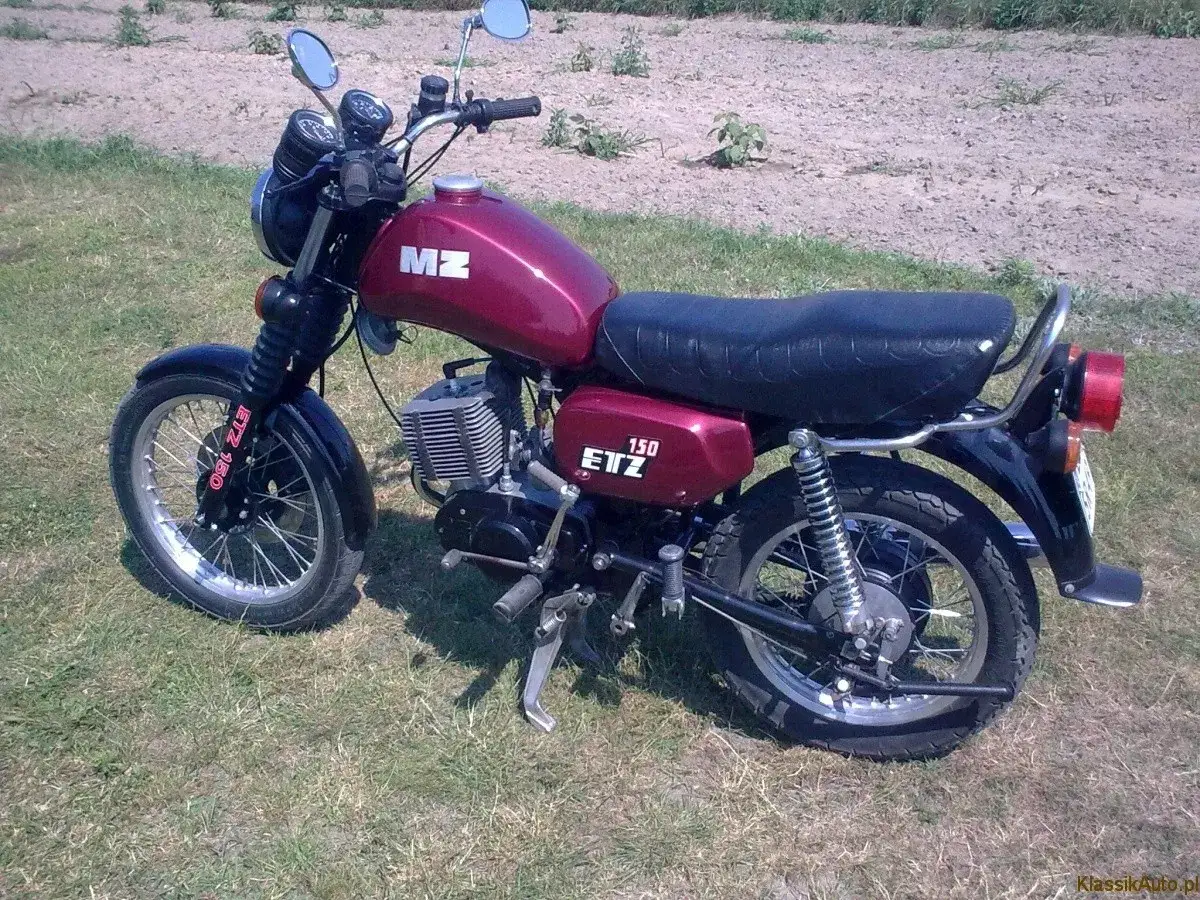 MZ ETZ 150, klasyk z lat 80. Dane techniczne tego motocykla to jego moc i niezawodność.