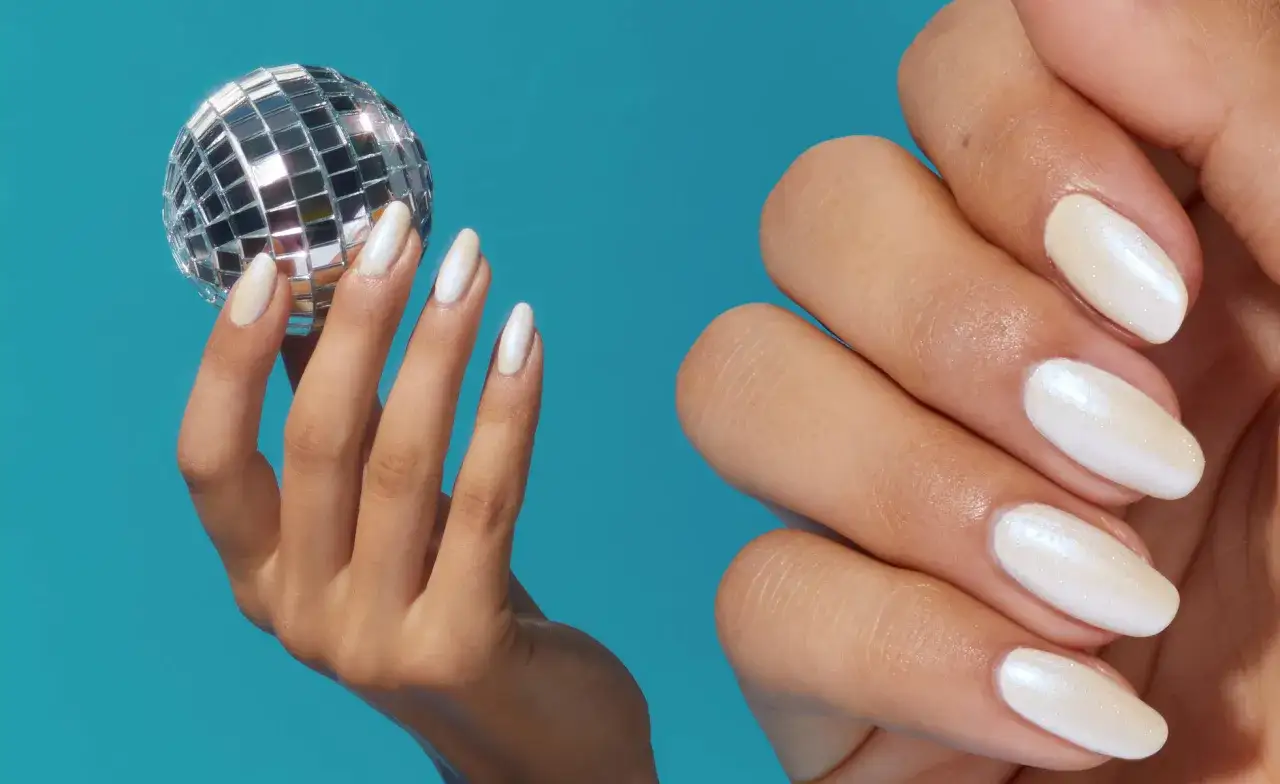 glazed donut nails wei&szlig;